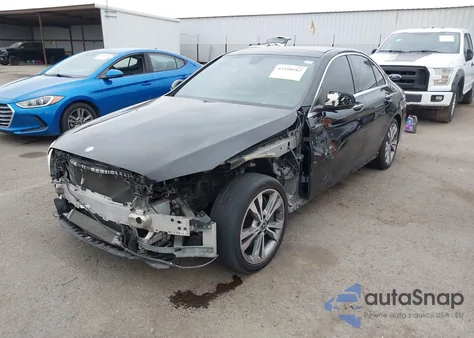 2015 Mercedes-Benz C 300 Sport 4Matic from USA, damaged, VIN 55SWF4KB6FU026738